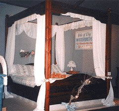Four Poster Waterbeds